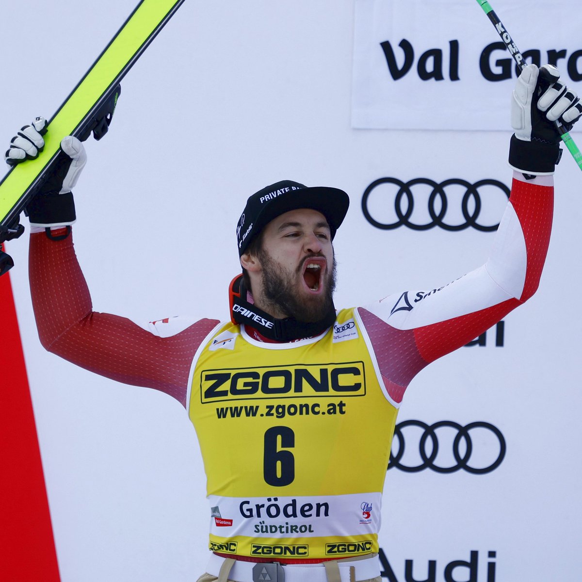 Vincent Kriechmayr claimed his 17th @fisalpine World Cup win in today's Val Gardena SuperG just ahead of fellow @Ski_Austria_ ace Daniel Hemetsberger! Well done you guys! #dainese #fisalpine