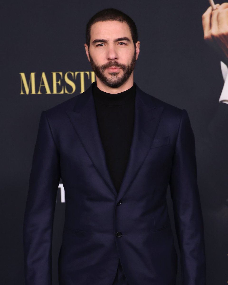 Tahar Rahim in Louis Vuitton. To attend the Maestro premiere in Los Angeles, the French actor and Friend of the Maison wore a single-breasted navy suit.

#TaharRahim #LouisVuitton