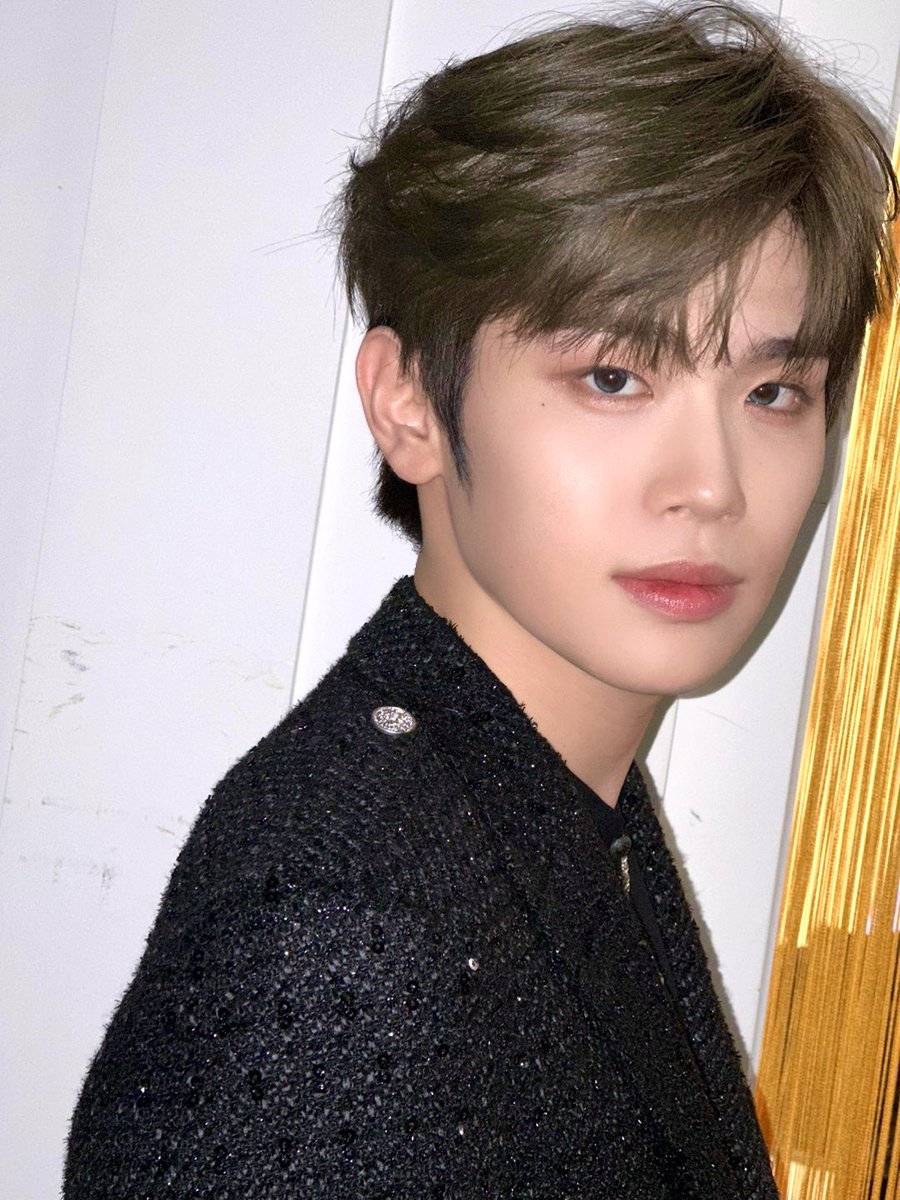 ZB1_official's tweet image. _💌

오늘 나의 상남자 같은 무대 어땠어~~
랩 처음으로 무대에 녹여서 
너무 긴장했다ㅋㅋㅋㅋ 
그래도 제로즈가 예쁘게 봐줬으면 
난 행복해!! 사랑한다❤️

#KIMTAERAE #김태래
#ZEROBASEONE #ZB1 #제로베이스원