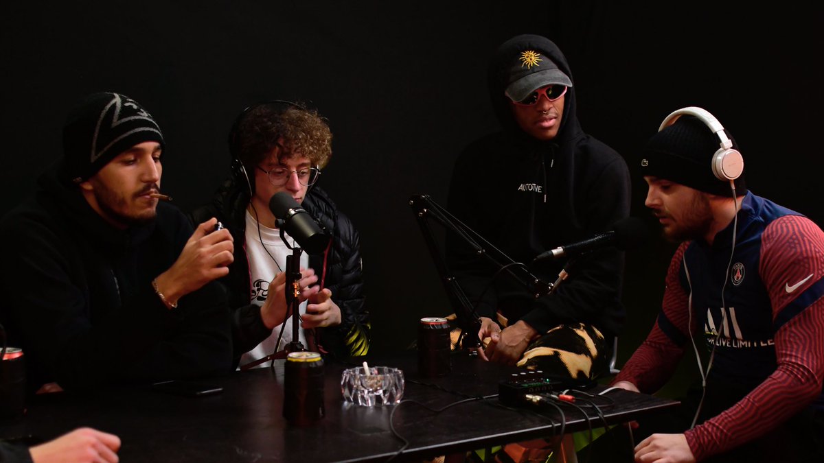 Retour sur le live de <a href="/LaBlazetv/">La Blaze</a> « C’est quoi son blaze » en quelques photos avec <a href="/MeisterJVL/">Meister</a> <a href="/Cheddxrboy/">edarboy</a> <a href="/212yunglegend/">yunglegend ⵣ</a> <a href="/jeuneodin/">021𓃦𓃥</a> et Sophieanne.

📸 <a href="/goldysucci/">Ma Laura</a> #shotbysucci ;)

Merci à <a href="/AlexHeyoka/">Alex Heyoka</a> pour l’accueil dans ses Blaques room et le gros taff de l’équipe