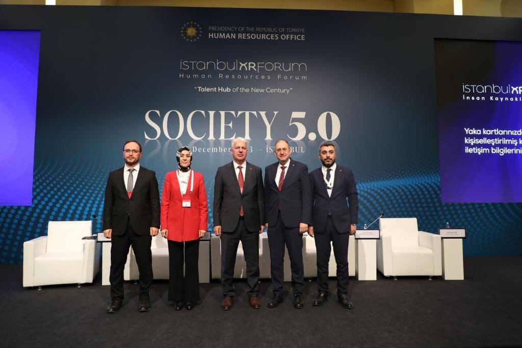 Cumhurbaşkanlığı İnsan Kaynakları Ofisimiz tarafından düzenlenen #İstanbulHRForum’23'e katıldık. 'Toplum 5.0 Perspektifi ile Teknoloji' oturumunda, teknolojinin toplum ve iş yaşamı üzerindeki etkisine dair değerlendirmelerde bulunduk. Bu yılki temayı çok anlamlı buldum. Toplum…