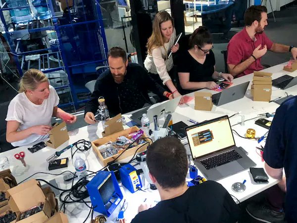 Particle tweet media