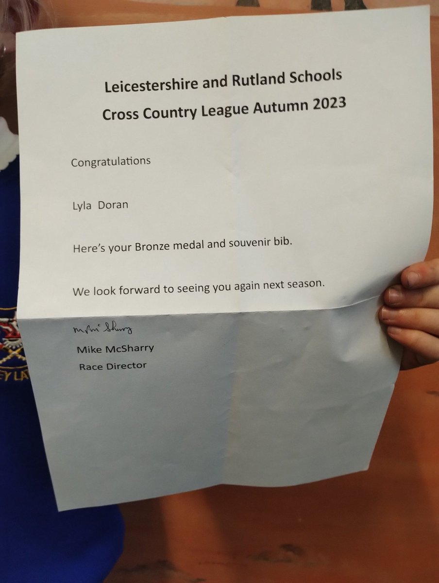 Wow! Double gold!!🏅🏅Well done Lyla!! Lyla came 3rd out of all of the Year 4 girls that she competed against in her recent cross country race! 🏃🏼‍♀️Amazing!! #achiever #fastrunner #DOUBLEGOLD #4ND