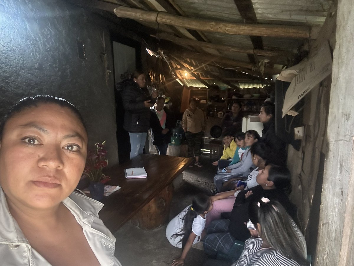 LorenaReyesSal5's tweet image. Nadie te ve cuando te levantas temprano, nadie te ve cuando renuncias a fiestas, nadie te ve trabajando cada día, y cuando logras algo dicen que es 🍀 suerte; en nuestro #EquipoADMM se reconoce cada esfuerzo por eso #CadaVezSomosMas en #ValleDeBravo 🫶🏾