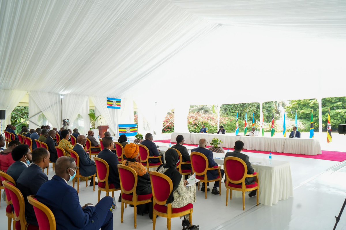 Today is a moment of immense pride as I signed the Treaty of Accession of the Federal Republic of #Somalia into the EAC. We are united in our pursuit of shared objectives & committed to strengthening economic, social & political ties for the accelerated development of our region.