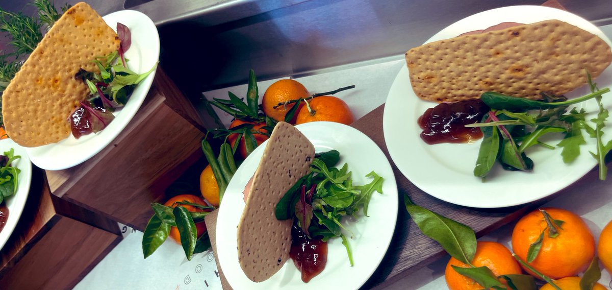 A busy week! From sales presentations in Birmingham to 3 days in London with Christmas dinner and canapé events!