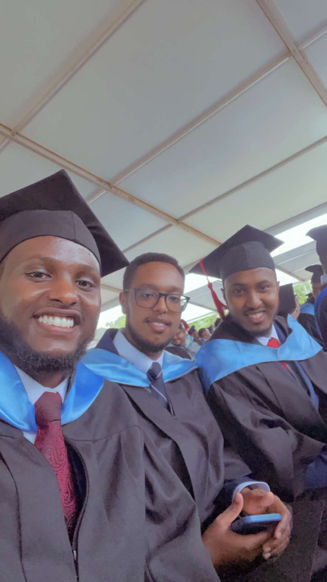 Abdinur1053's tweet image. 7 years down the line,Gentlemen,its a wrap!!
@musirno1172 @salaxmahdi @marcosbillow @abdiimahmoud @ZizmanAbdille 
#UoN70thgraduation #UoNclass2023