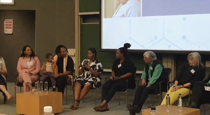 AfricanSTEMini1's tweet image. Me a UCT future GREAT 😊