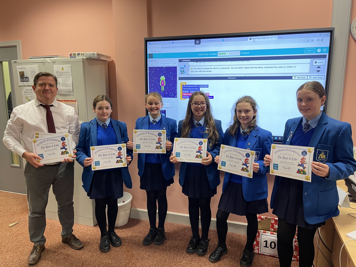 StMarysDerryIT's tweet image. 👩💻Well done to 830 for completing their
hour of code with Mr Mongan.👩💻 #CSEdWeek #ImpactsofComputing @codeorg