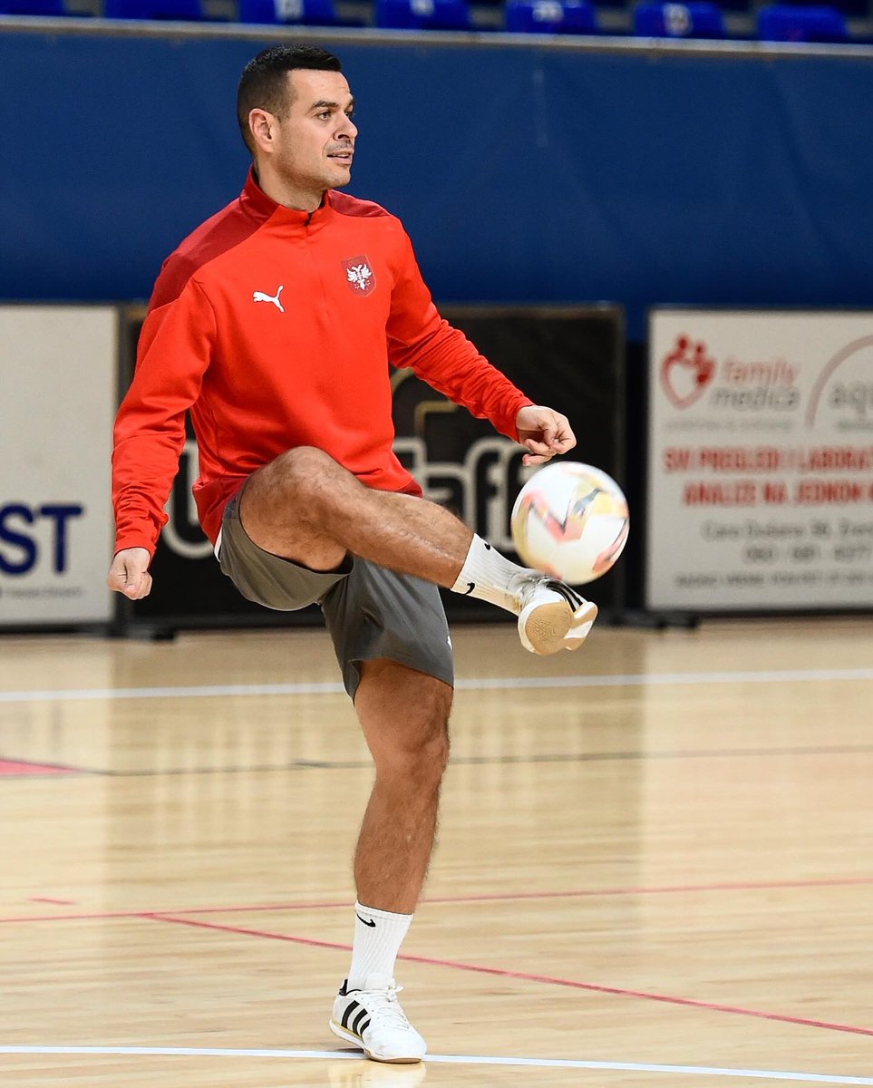 FSSrbije's tweet photo. 📸🦅
#SRBPOL #FutsalWC https://t.co/IQJbDhw3vN