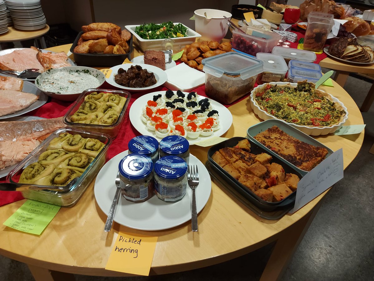 SMC Program (@smc_uppsala) on Twitter photo With the annual Christmas party in the past, we officially wish you a Merry Christmas🎄🎅 with our traditional SMC Christmas tree. Thanks to <a href="/94monitomar/">monika tomar</a>, <a href="/thuntrn88281084/">thuận trần</a>, <a href="/BhowmickToma/">Toma Bhowmick</a>, and <a href="/rrajdeka/">Raj.Deka</a> for setting it up this year! See you in 2024! With the annual Christmas party in the past, we officially wish you a Merry Christmas🎄🎅 with our traditional SMC Christmas tree. Thanks to <a href="/94monitomar/">monika tomar</a>, <a href="/thuntrn88281084/">thuận trần</a>, <a href="/BhowmickToma/">Toma Bhowmick</a>, and <a href="/rrajdeka/">Raj.Deka</a> for setting it up this year! See you in 2024!