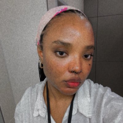 OgaHamman's tweet image. Foolish men: what is the point of having 1 when you can have 2?

Foolish women: what is the point of having a cold duvet when U can have a warm embrace, a cool vacation since the other woman is around? Have free days from masculinism &amp;amp; enjoy your feminism.
#kawthar #ArewaTwitter