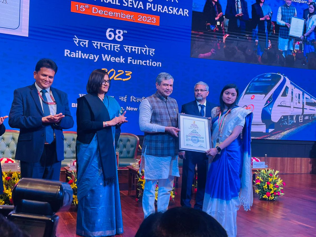 What a proud moment for our family. Our @prashastisri awarded with Ati Vishist Rail Seva Purashkar by Ministry of Railways for her intervention of an inventive concept of conveyor belt used in loading and unloading of goods from wagon and saving time in freight train operations.