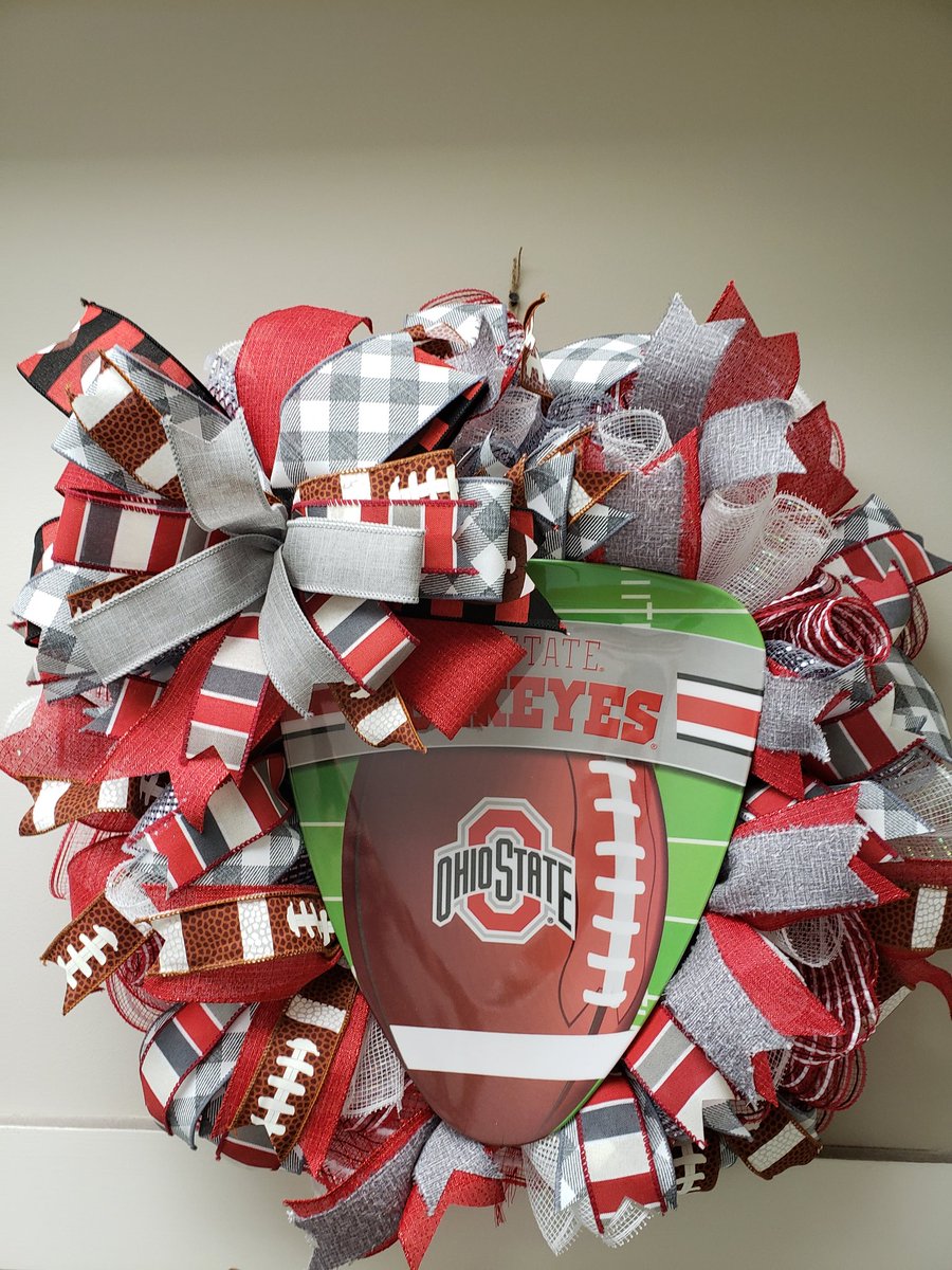 BKingmanCPS's tweet image. Feeling the holiday love from our students and staff today. #luckyprincipal @IamCPS @CollegeHillCPS