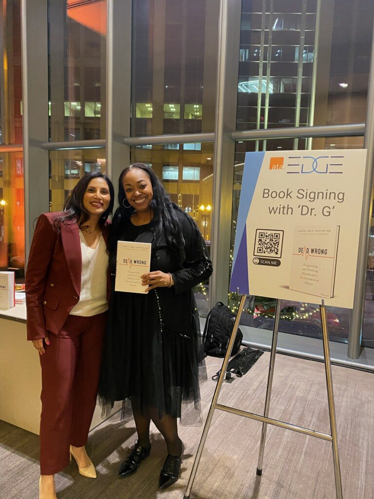 Last book signing of the year and what a way to close! SOLD OUT! Thank you #ATAEDGE2023 @jkvedar @Lacktman @AnnMondJohnson and so many others who came out💐