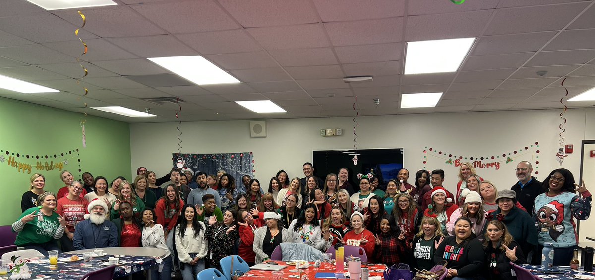 <a href="/GISDTLD/">Teaching & Learning Development</a> wishes everyone a happy holiday &amp; amazing 2024!❤️🎉