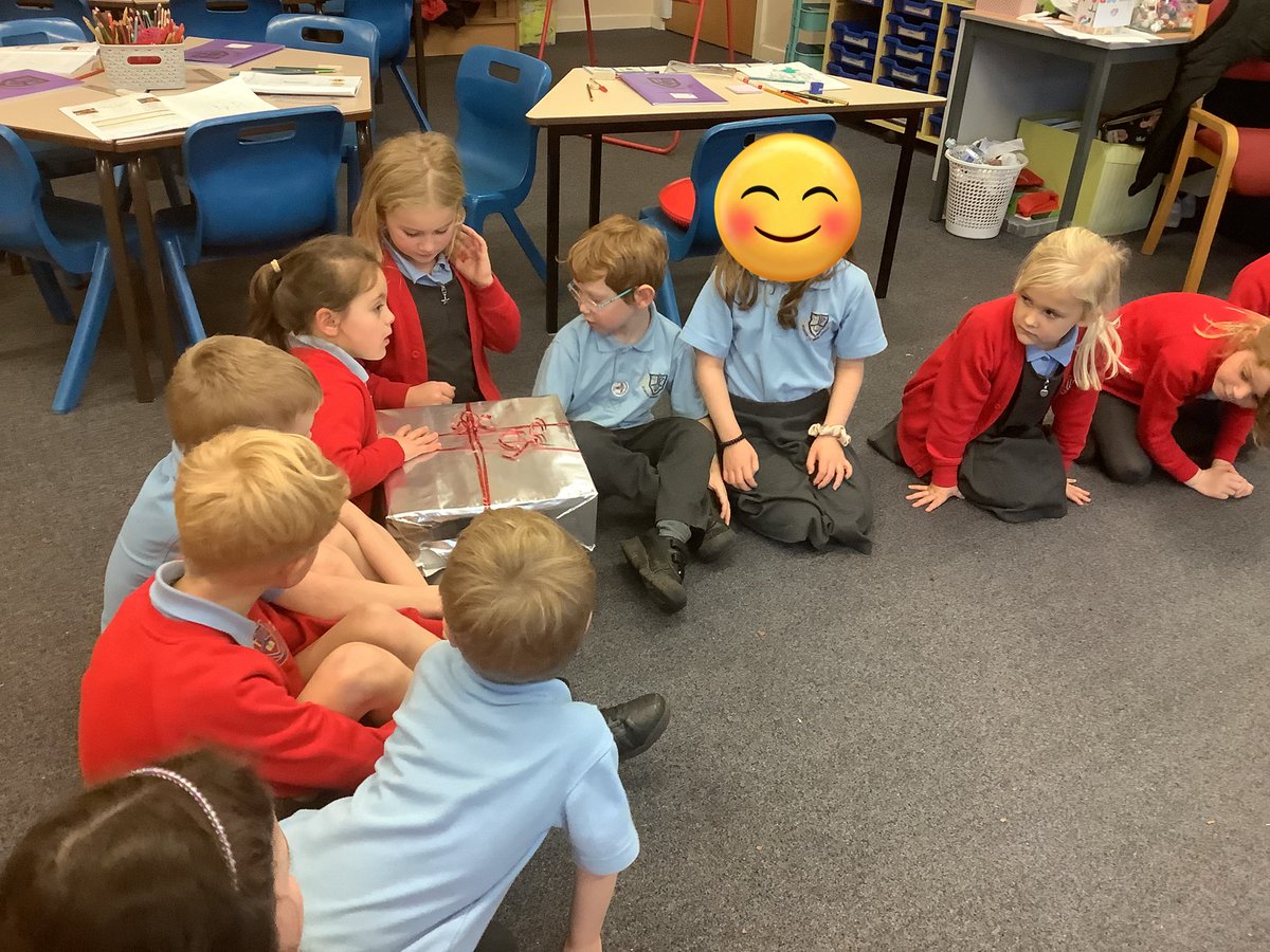 Class2_StDavids's tweet photo. This week in R.E. we have learned what it feels like to give and receive gifts🎁 The whole class unwrapped a special gift and experienced the joy of receiving. #SDRE @LT_Trust @Haigh_St_Davids https://t.co/QOx4na1bct