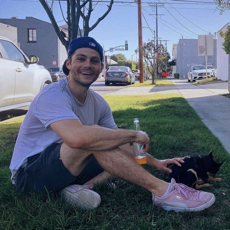 jmncisms's tweet photo. the genre is boyfriend pics of dylan o’brien https://t.co/xhPGERHuHt
