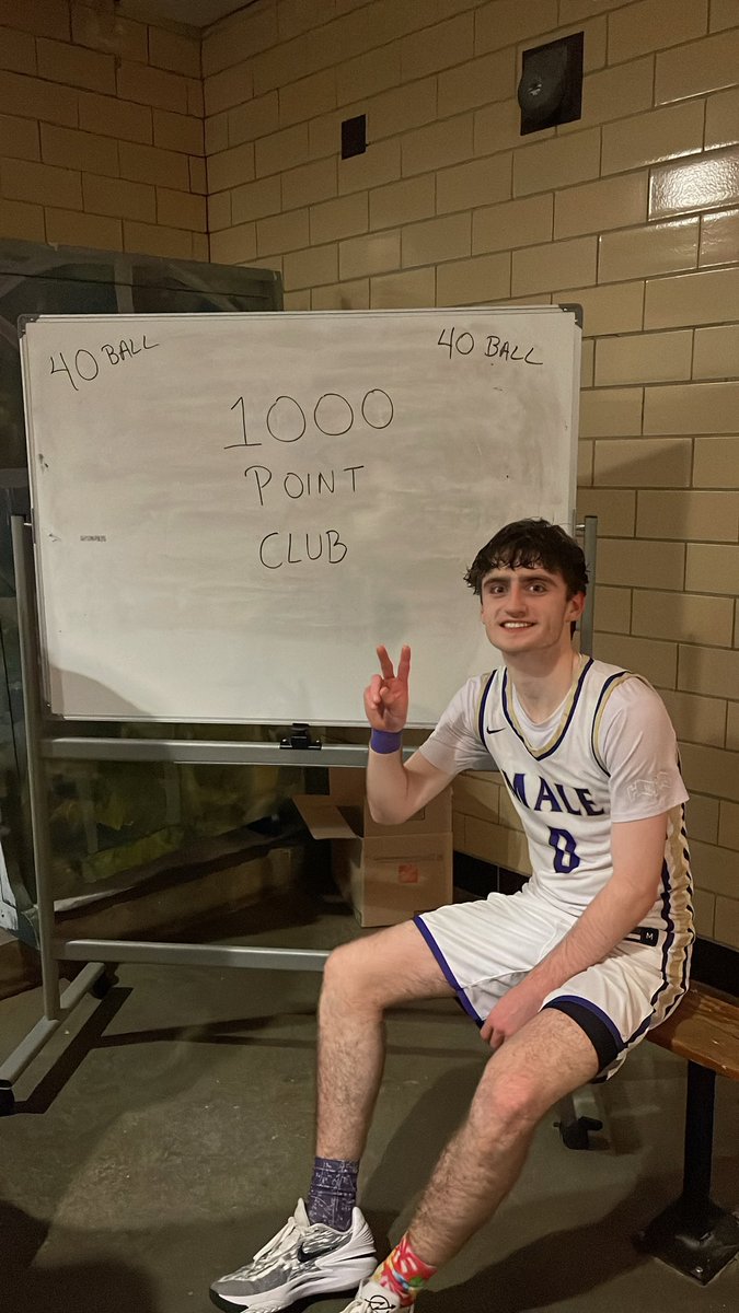 Louisville Male Basketball (@malehighbball) on Twitter photo Big congrats to our guy <a href="/ColeEdelen/">Cole Edelen</a> with a 40 ball at The King of The Bluegrass to put himself in the 1,000 point club at THE Male HS. 🔥🍿
#Dawg Big congrats to our guy <a href="/ColeEdelen/">Cole Edelen</a> with a 40 ball at The King of The Bluegrass to put himself in the 1,000 point club at THE Male HS. 🔥🍿
#Dawg