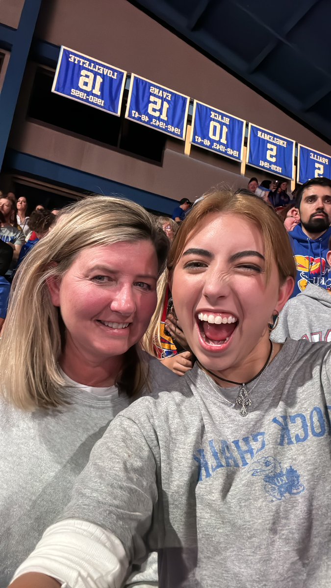 MoleyRuby's tweet image. #KUFanPix