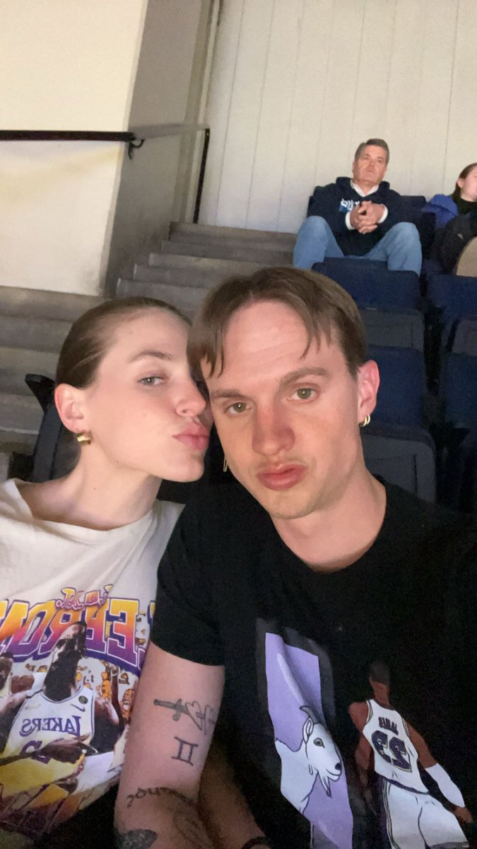 seth_pippett's tweet photo. Went to our first NBA game last night only to see the goat @KingJames sadly bro didn't play but u can see me and shorty dripped head to toe in bron merch @Lakers https://t.co/JedUDoJhhn
