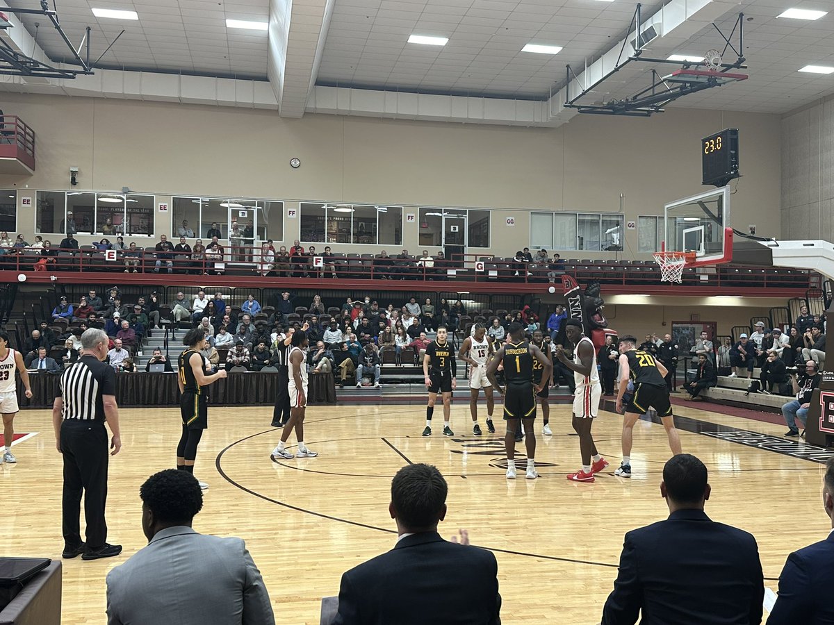 Great come from behind win! Great game to be at this afternoon. @BrownU_MBB #ballislife #basketball #gobruno