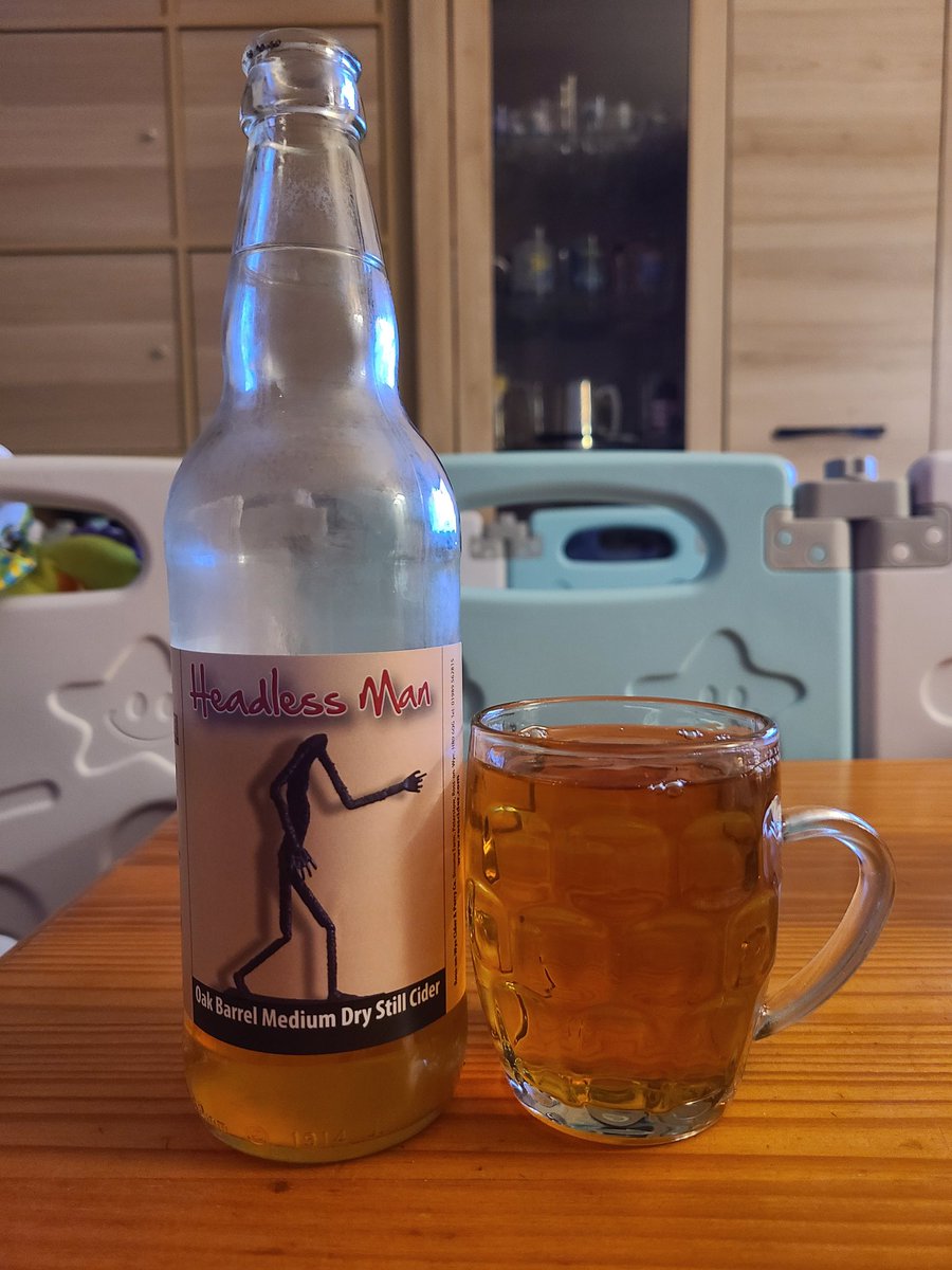 The Cider Blog (@theciderblog) on Twitter photo Day 21 of <a href="/RossCider/">Ross Cider</a> Advent Calendar. #nowdrinking Headless Man Oak Barrel Medium Dry Still Cider. Smooth, moderate tannins, juicy and has a slight toffee apple taste. The aftertaste is some oakiness/smokiness but not overpowering. Far too easy drinking. #realcider Day 21 of <a href="/RossCider/">Ross Cider</a> Advent Calendar. #nowdrinking Headless Man Oak Barrel Medium Dry Still Cider. Smooth, moderate tannins, juicy and has a slight toffee apple taste. The aftertaste is some oakiness/smokiness but not overpowering. Far too easy drinking. #realcider