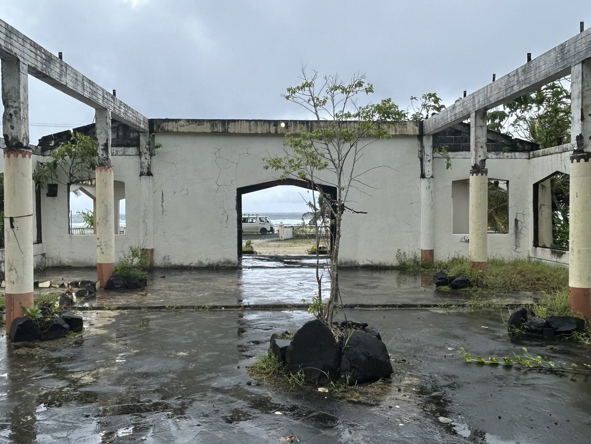 dougwiens's tweet photo. The remains of a church on the south side of Upolu island in Samoa.  It was destroyed by the 2009 tsunami that was generated by  magnitude 8.1 earthquake, followed by a magnitude 8 earthquake a minute later. https://t.co/4WhNIEqsd8