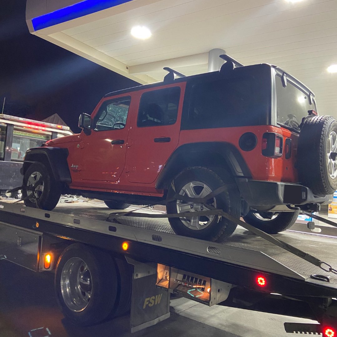 Onward to adventure! Titan Towing is on the move, towing a 2019 Jeep Wrangler from Firebaugh to Dublin #JeepAdventure #TitanTowing