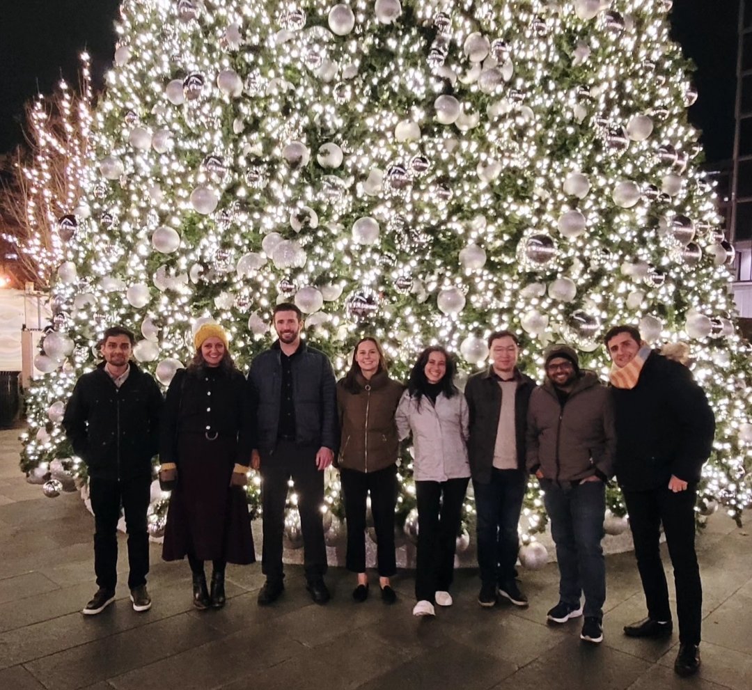 Merry Christmas and Happy New Year from the Baroud Research Group! Hope you enjoy a peaceful and joyful holiday season🎄 🎅  🎁  ☃️ 🎄