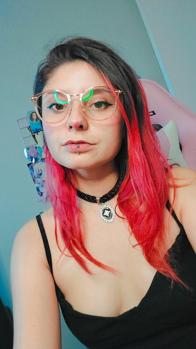 Hoy Extensible de 12 horas!!!!!! Twitch.tv/carowiza
Hoy sorteos, juegos, humor, videos, películas, de todo, volvimos Onfire!