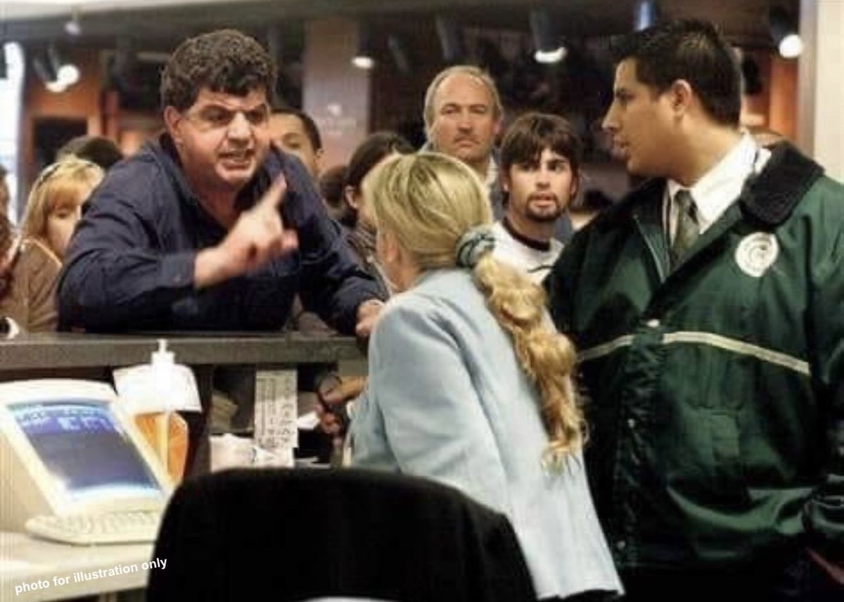 CalltoActivism's tweet image. EVER READ THIS BEFORE?
SHE IS A KEEPER!
It happened at a New York Airport. This is hilarious. I wish I had the guts of this girl. An award should go to the gate agent in New York for being smart and funny, while making her point, when confronted with a passenger who probably…