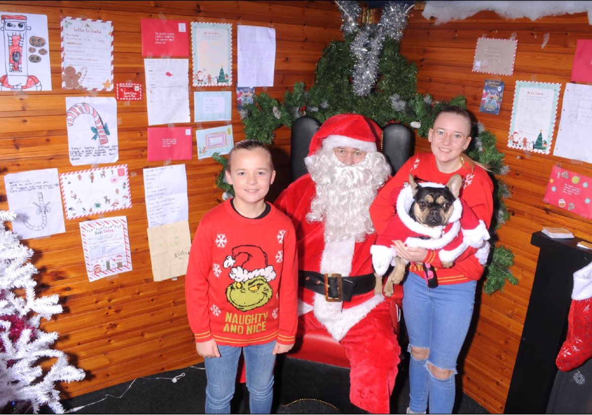 fernreaderX's tweet image. Let the festivities begin🎅🏼🎄