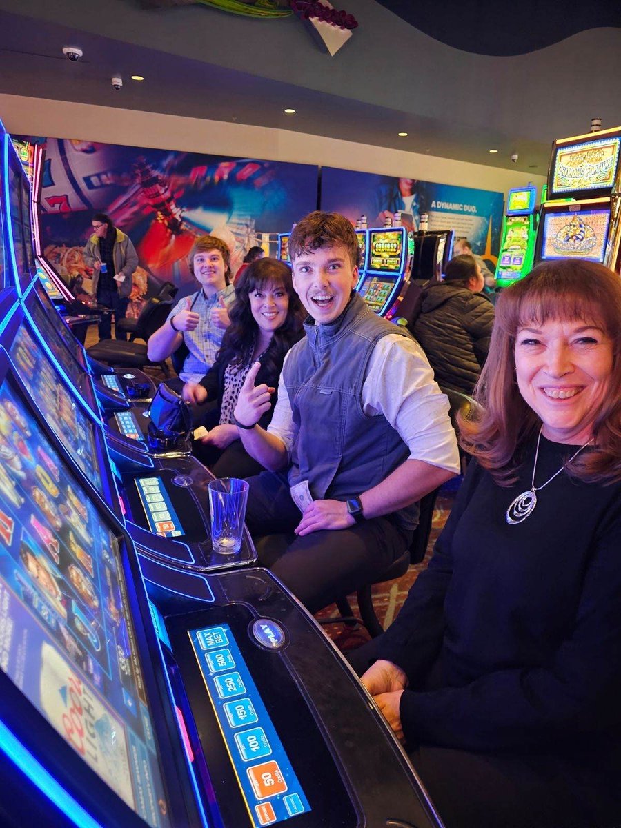 CompuNet wants to wish everyone a joyful Christmas filled with love, laughter, and moments to cherish! May this festive season bring success, happiness, and amazing memories to you and your loved ones. Merry Christmas!
-
-
-
#CompuNet #EngineerLed #Christmas #FamilyandFriends