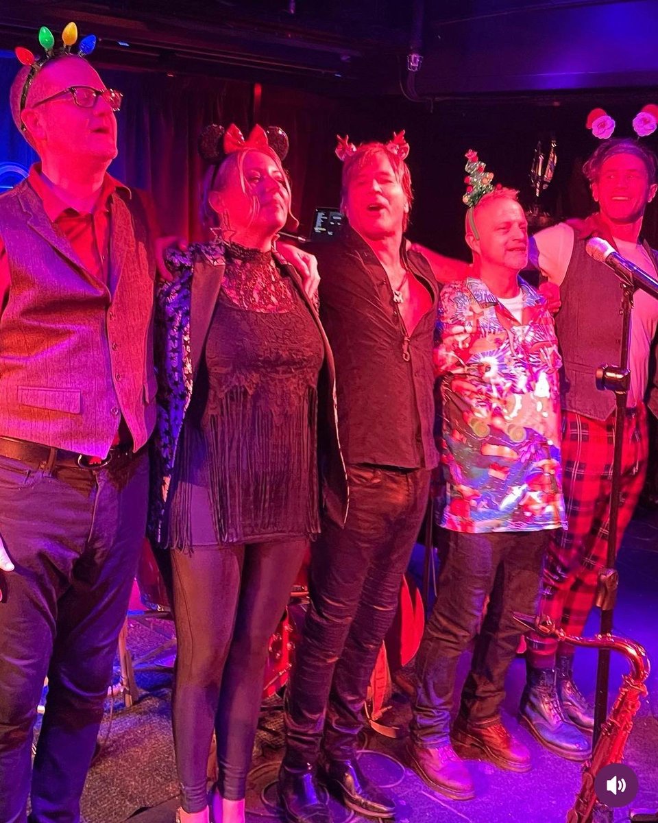 What a smashing weekend that was last week. Me & #TheSleevz annual ‘Christmas Shenanigans’ sold out @pizzajazzclub shows in London. Thank you so much all who came. We couldn’t have done it without you. 🙏 X @Stereoblonde @Jaco_Norman @BecketJoe #thesleevz #christmasshennanigans