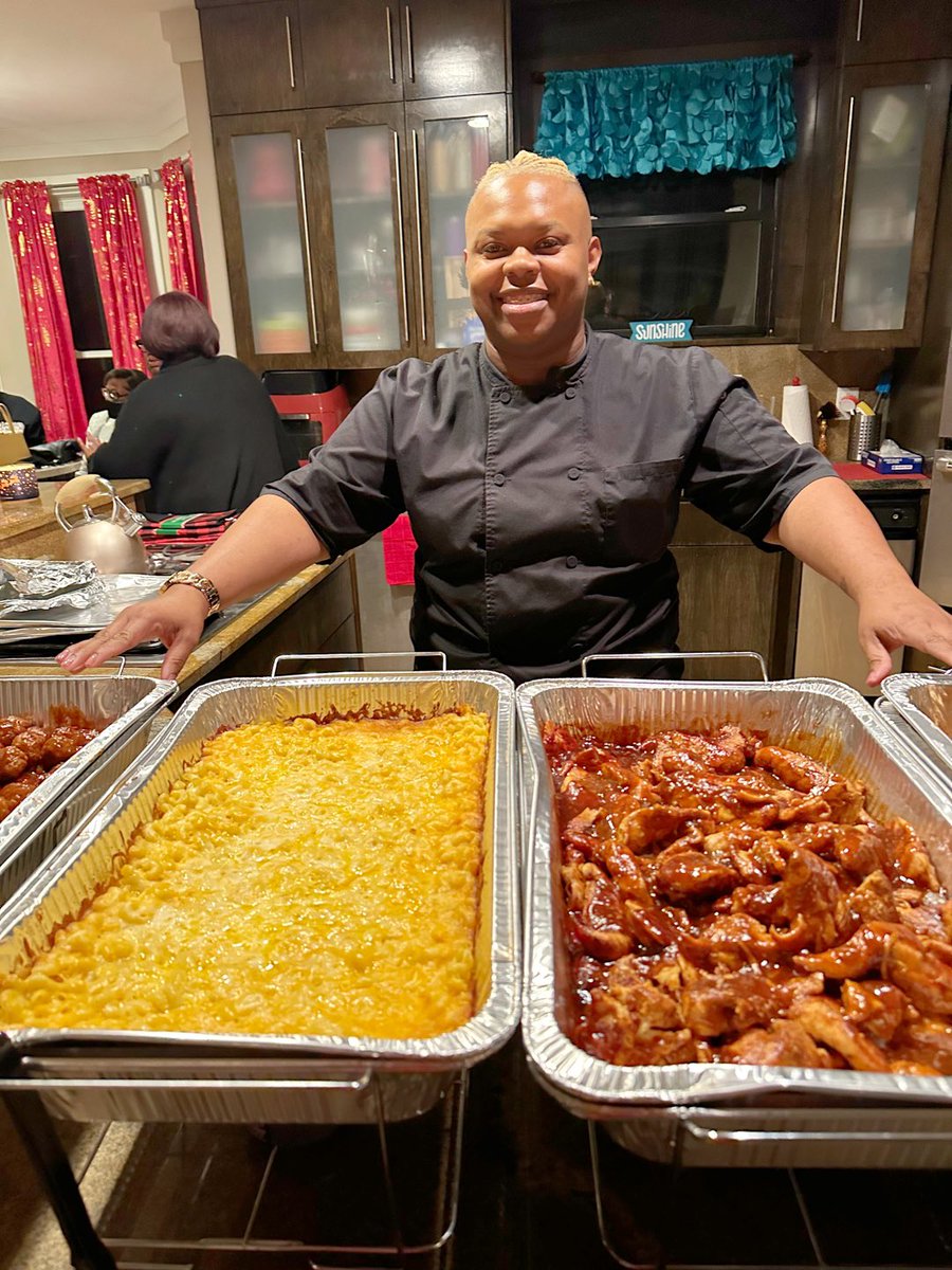 Goodvibesonly53's tweet photo. Ending my year… the same way It started!
Book & Busy!
#GodsSpeed
#CookingWithAPassion
#AtlantaChef
#TheMarathonContinues
#ChefsOnFacebook
#MyTURN
🕺🏾🏁💪🏾👨🏽🍳✨🌟💫 https://t.co/06cM6Irdf8