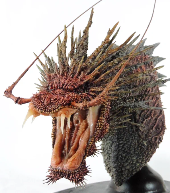 ※申し訳ございません※私の創作怪獣「蛇龍 ウワバミ」を原型一点物で販売しようと思っていましたが、やはり運送時の破損等が懸念される為、販売を辞める事にしました。購入しようと思われていた方には本当に申し訳ないです。 