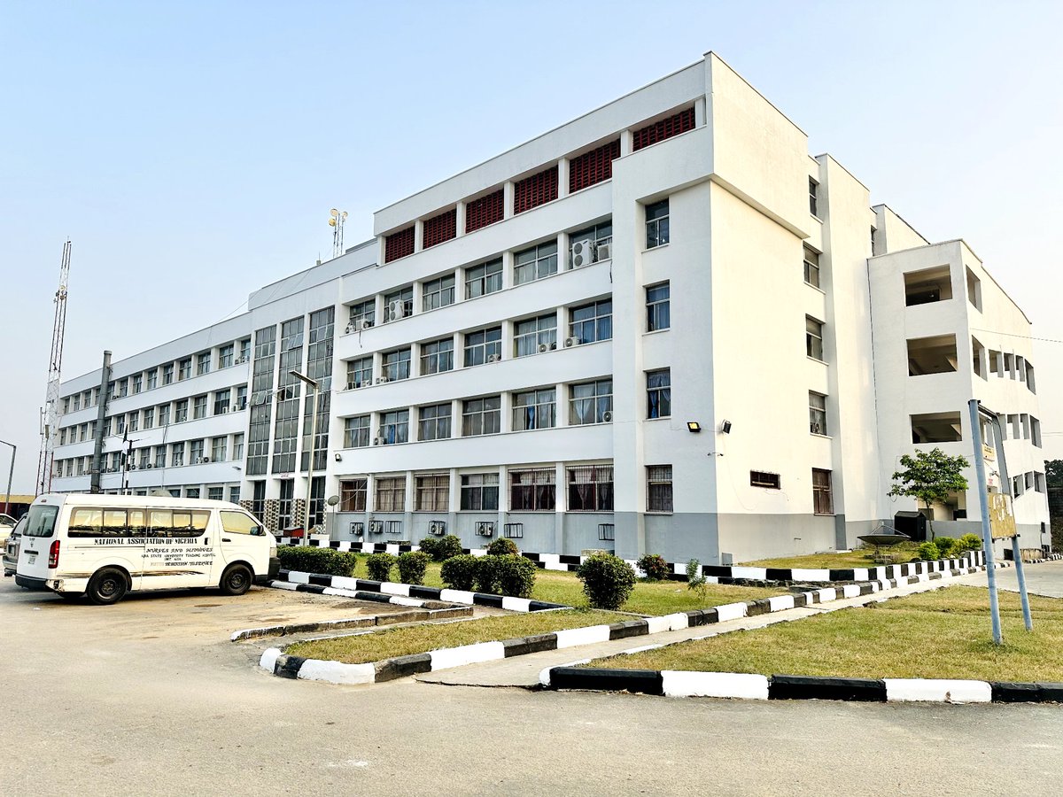 alexottiofr's tweet image. One of my priorities, when I took office, was to restore the accreditation of our College of Medicine and Health Sciences ABSU, which was revoked due to inadequate facilities and staff welfare. I witnessed the suffering of our students, lecturers, and patients, and I promised to…