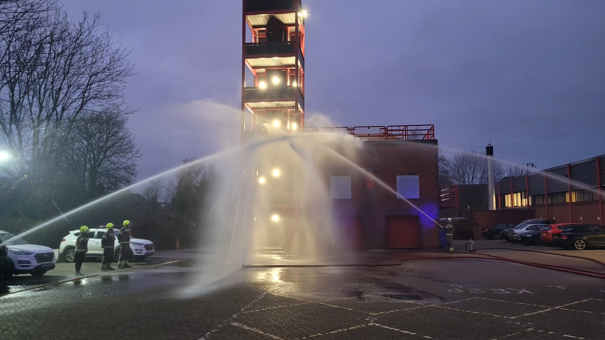 Gareth Perkins (@suffiresnapper) on Twitter photo Nice way to end the year..... a passout parade in the dark! Well done course 12-23 on completing your course, see you on the next big one! <a href="/SuffolkFire/">Suffolk Fire & Rescue Service</a> Nice way to end the year..... a passout parade in the dark! Well done course 12-23 on completing your course, see you on the next big one! <a href="/SuffolkFire/">Suffolk Fire & Rescue Service</a>