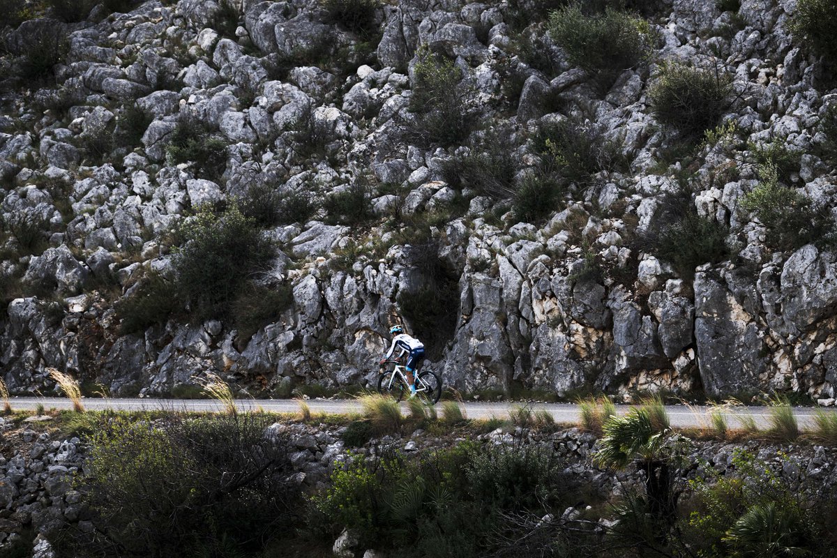 YukiyaArashiro's tweet image. 12月チームキャンプ

@BHRVictorious 
#RideAsOne 
#rideforGino 
@MeridaBikes

Photo : @charlylopezph