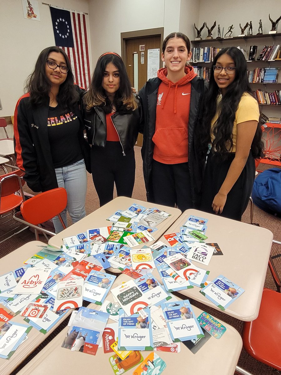 Thank you, Red Hawks! We collected $2,400 in gift cards for <a href="/TroyMI_Police/">Troy Police Department</a> Operation Blue Sleigh! Top 3 classes: Mr. Said, Mr. Reimann, Mrs. Ronan 
 Thank you for your generosity, <a href="/troy_athens/">Troy Athens High School</a>! #Athens50