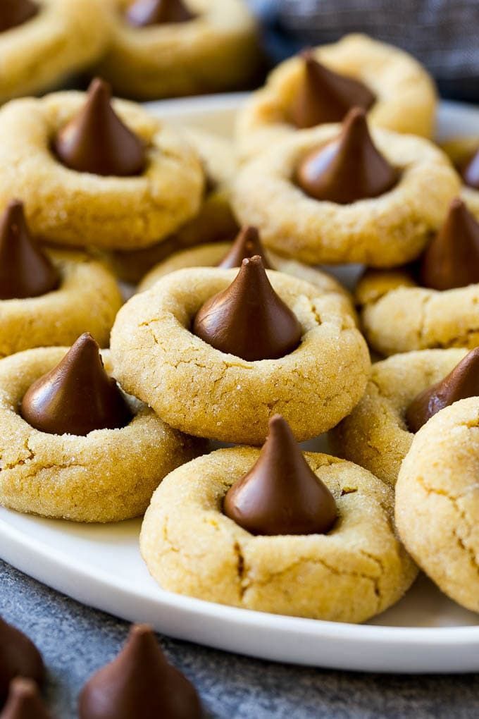Dinneratthezoo's tweet photo. Peanut Butter Blossoms! https://t.co/xym1yu3dzC https://t.co/GI4Co2exXR