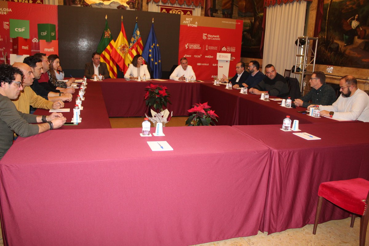 noticies_d's tweet image. DIPUTACIÓ DE CASTELLÓ// La Diputació de Castelló donarà ajudes de manera puntual i transitòria perquè els ramaders afectats pel tancament de la planta de purins de la Todolella puguen assumir el cost dels tractaments
noticiesdigitals.com/la-diputacio-d…
@dipcas #ramaders #noticies