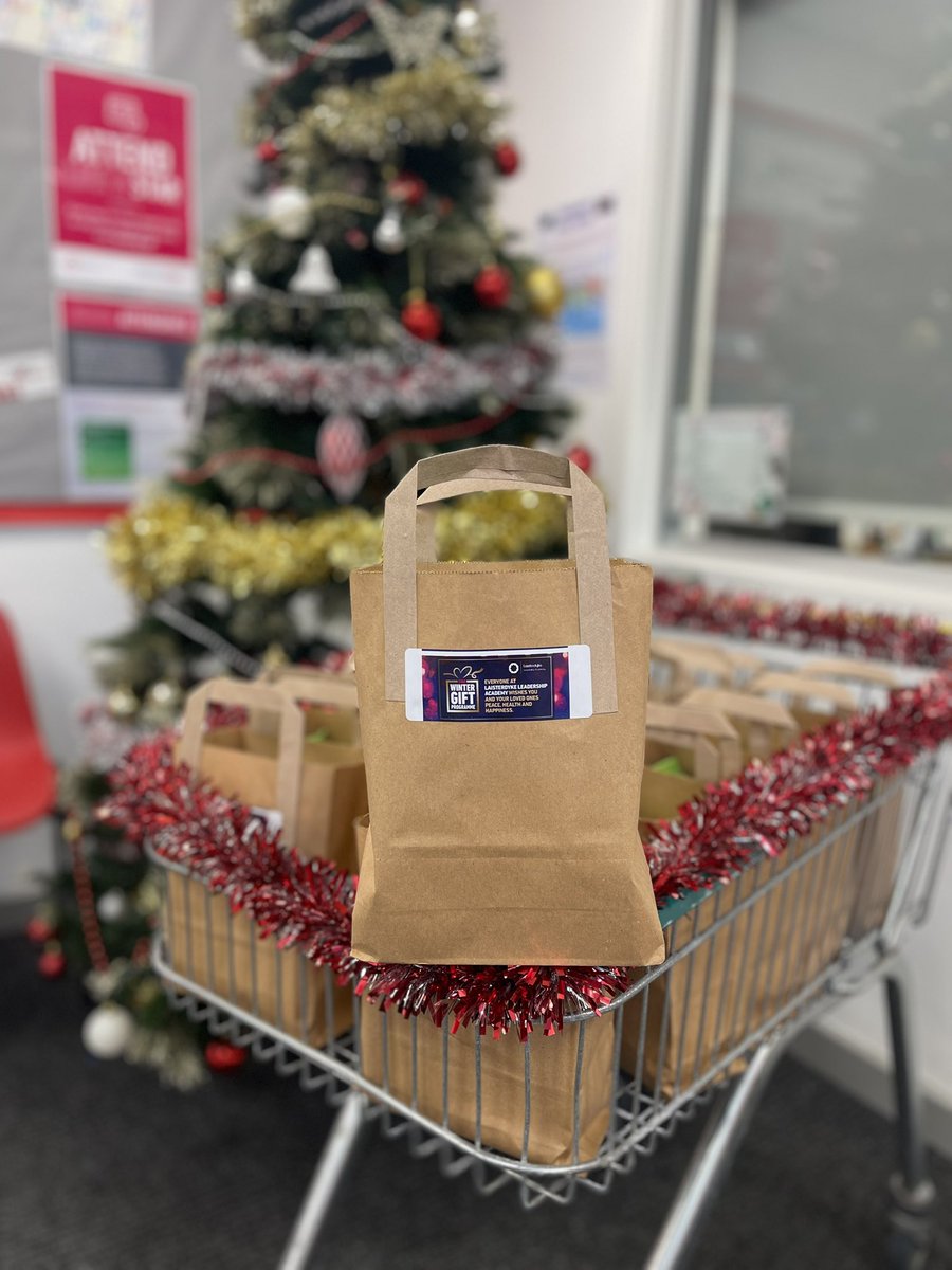 Laisterdyke Leadership Academy tweet media