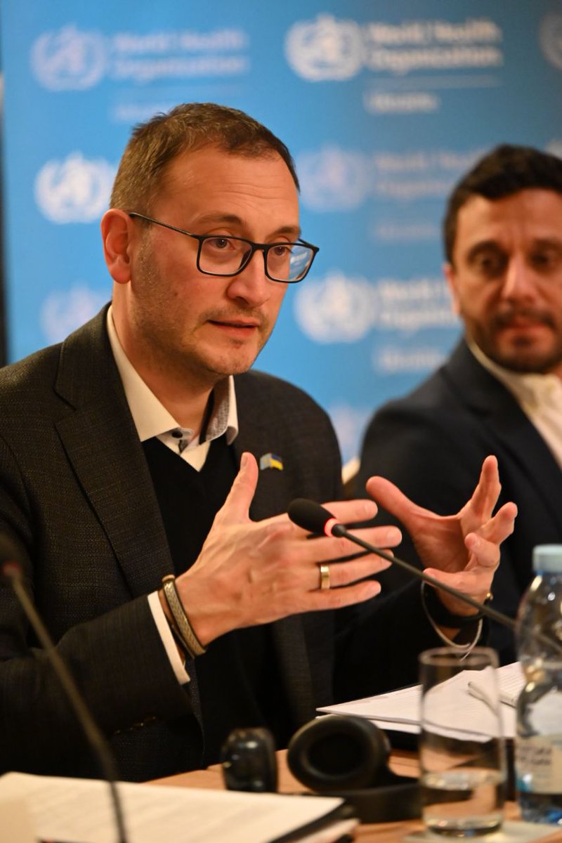 Today @GundoWeiler, during his mission to #Ukraine, & @HabichtJarno with WHO team met representatives from civil society organizations during the dedicated roundtable. @WHO expressed its unwavering commitment to continue supporting 🇺🇦 in addressing urgent health needs during war.