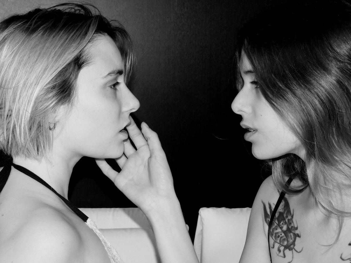 davidaphoto's tweet photo. Two models in Barcelona 
#barcelona #model #modeling #pose #female #femalemodels #models https://t.co/Y4D7v11IHL