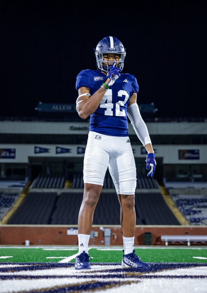Eli Anders (@anderseli4) on Twitter photo Signing day at 9:00 am on the 20th at Hough Highschool, open to everyone! Let’s go!!! <a href="/HoughFB/">Hough Football</a> <a href="/GSAthletics_FB/">Georgia Southern Football</a> Signing day at 9:00 am on the 20th at Hough Highschool, open to everyone! Let’s go!!! <a href="/HoughFB/">Hough Football</a> <a href="/GSAthletics_FB/">Georgia Southern Football</a>