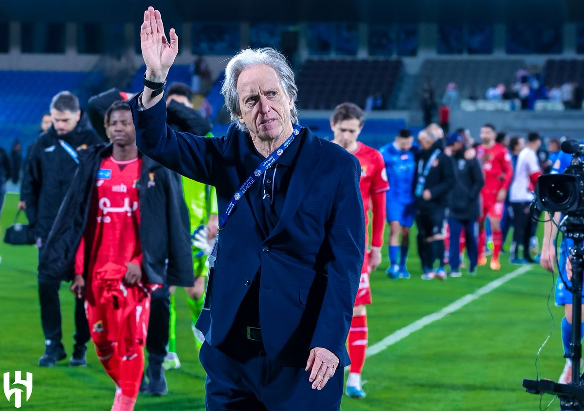 SaudiFootPlus's tweet image. 🖐️ The master mind behind all Al Hilal consecutive wins &amp;amp; unbeaten run, Jorge Jesus 🖐️