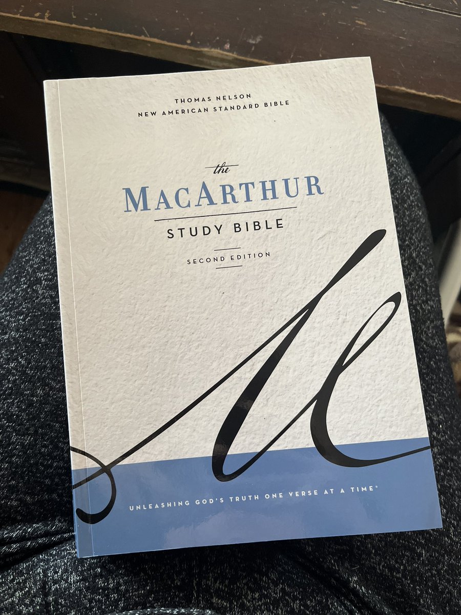 AmberBurch's tweet image. Got my free @johnmacarthur #studybible today! @gracetoyou THANK YOU!!!!!