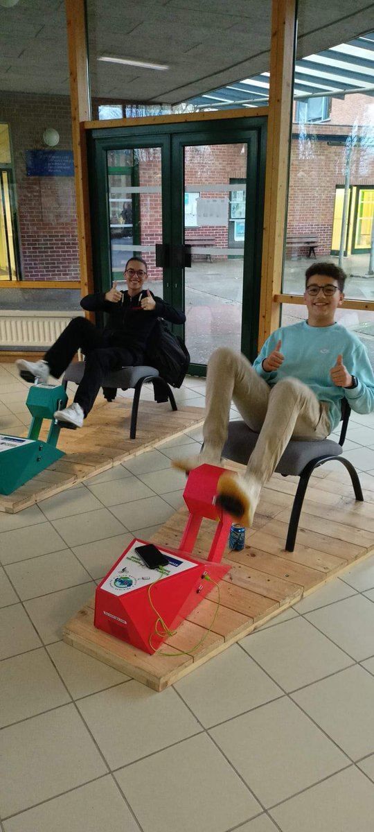 #PédalePourTonAS  Relais de la flamme olympique 🔥. Nos 5️⃣ lycées en possession des bornes <a href="/ILOludikenergie/">ILO</a> ont suffisamment pédalé pour permettre à la flamme olympique de traverser la Méditerranée et d’arriver à Perpignan. Prochaine étape Carcassonne. Allez, on pédale 🚴🏻.